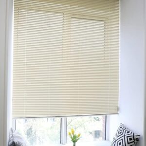 horizontal-slatted-blinds-in-UAE