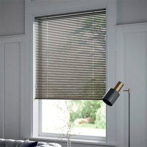 modern-metallic-blinds-in-UAE