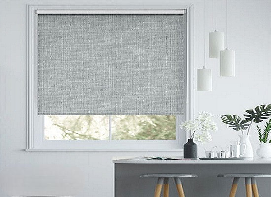 Roller Blinds: Minimalist, Practical, and Versatile